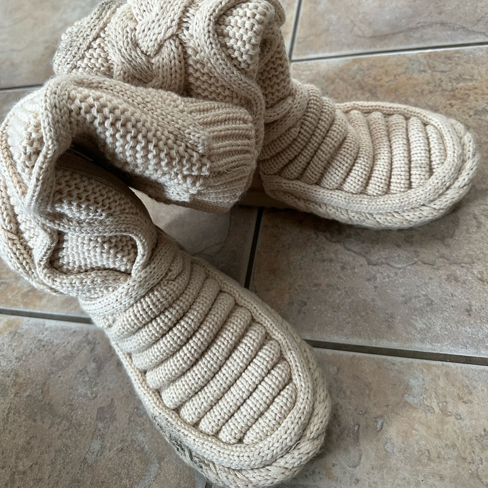Ugg Chunky Knit Boots